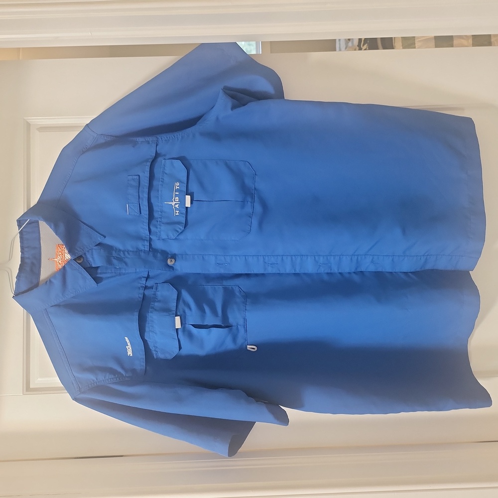Habit Men's vented blue shirt XL 40+ solar